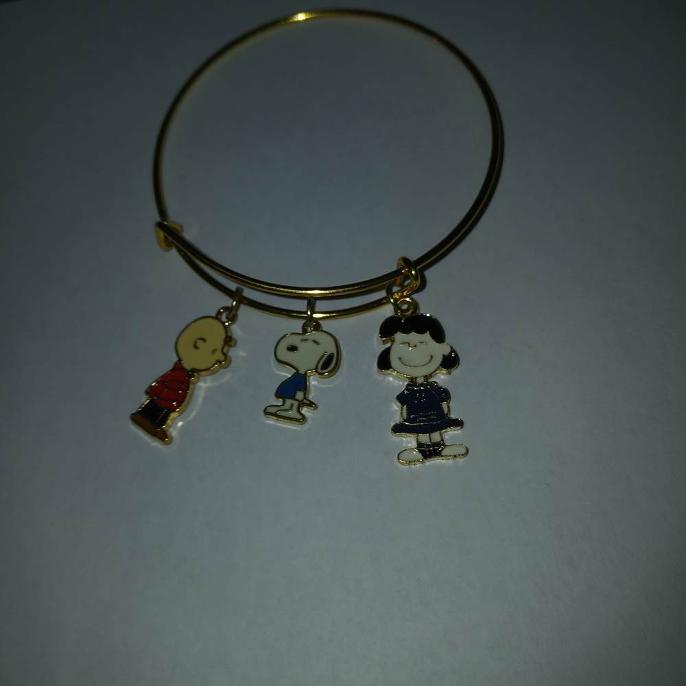 Snoop and Friends Charm Bracelet with Cartoon Characters Peanuts